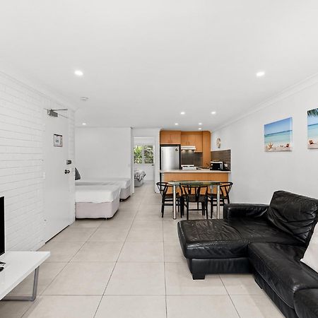 Surfers Paradise- Meters From The Beach! Gold Coast Exterior foto