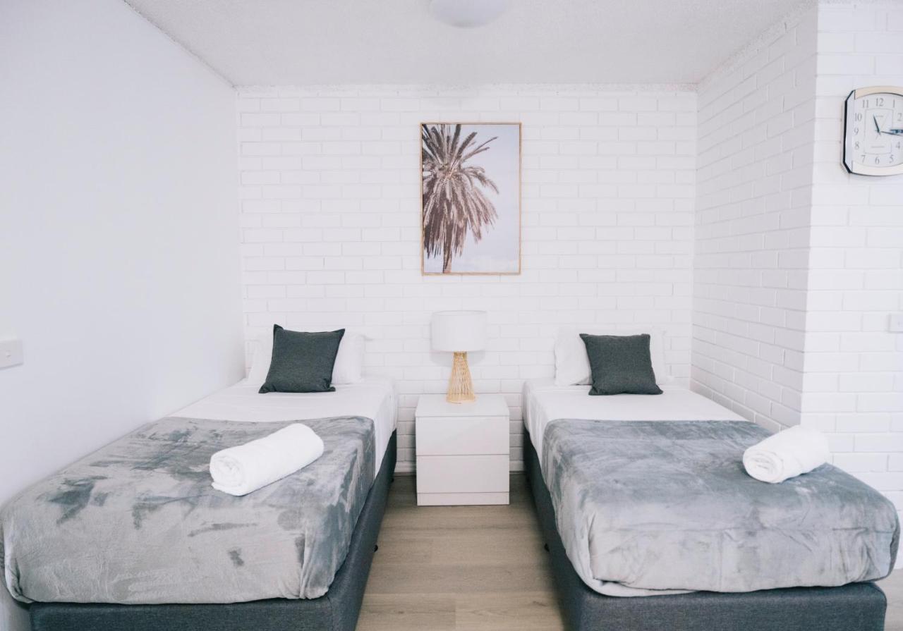 Surfers Paradise- Meters From The Beach! Gold Coast Exterior foto